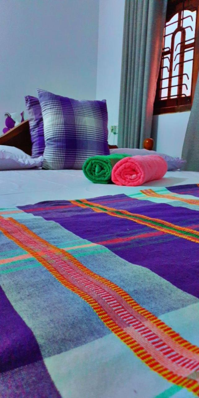 Mirissa Niraj Guest Hotel Room photo